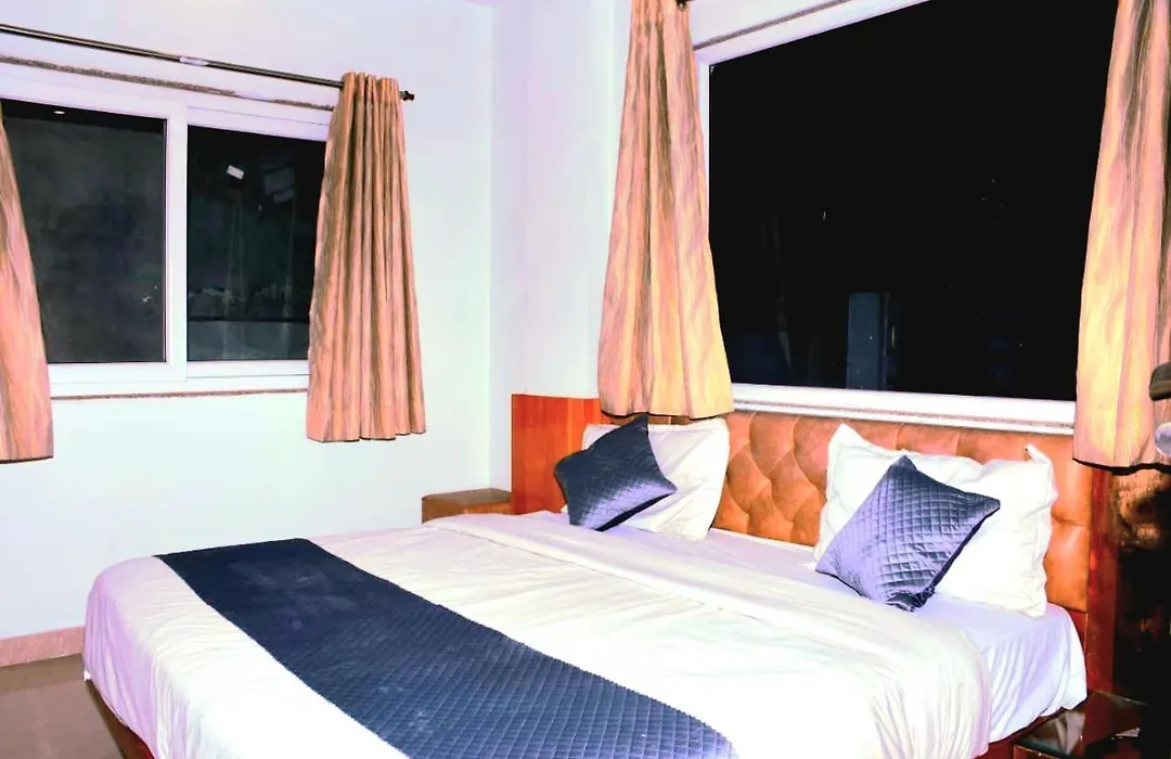 Hotel Ganga Rani-1
