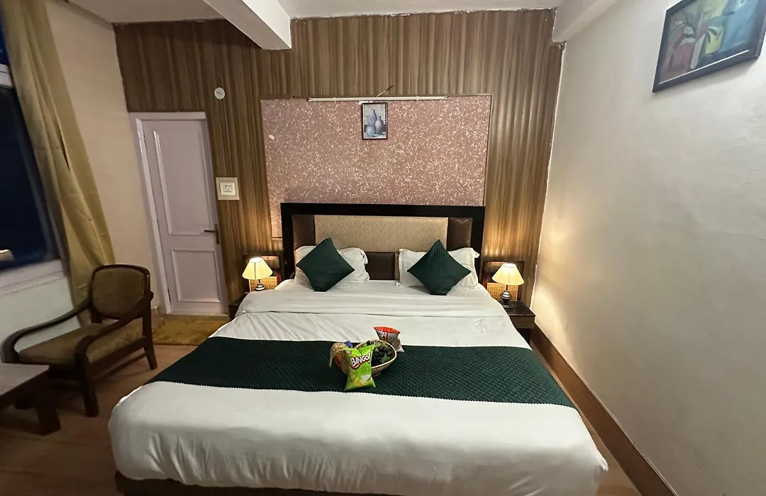 Hotel Redchilli-1