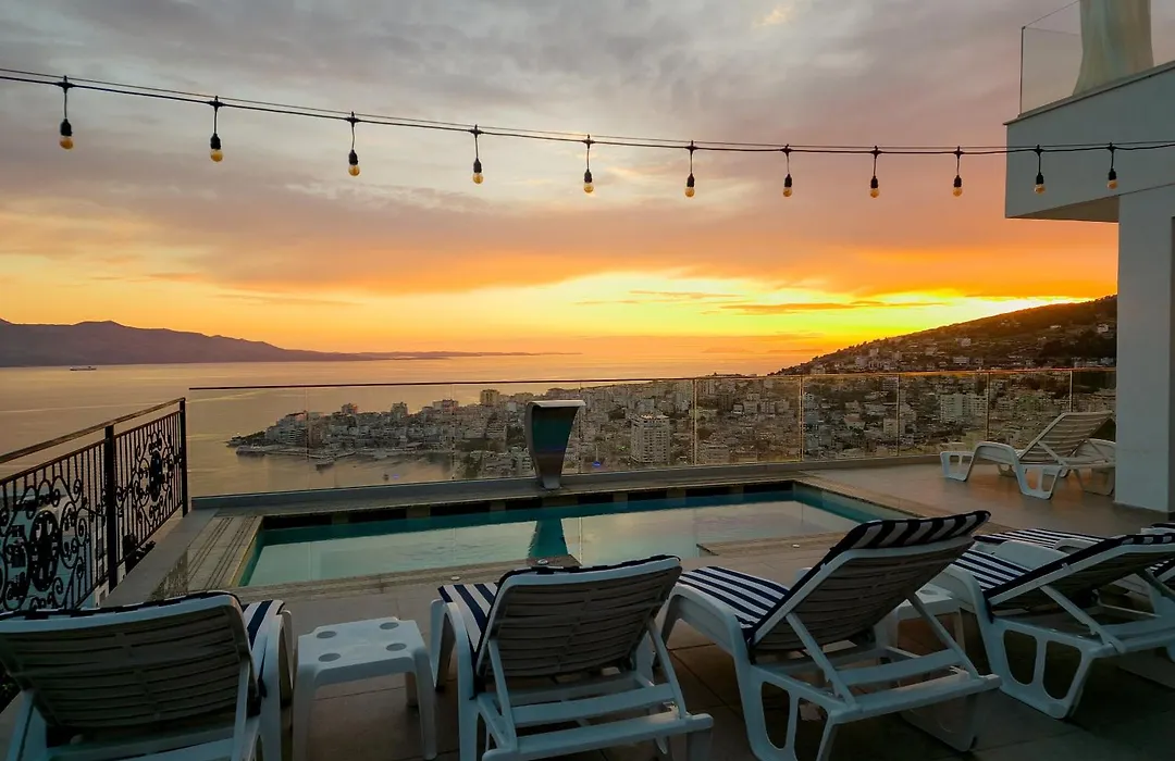 Sunset Shoreline Saranda - Sea View - Free Private Parking - Pool-1