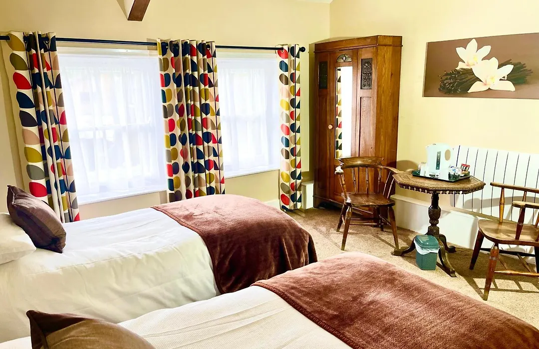 Lion Royal Hotel, Rhayader-1