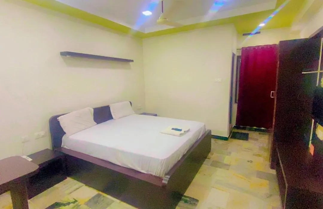 Kalyan Tourist Home-1