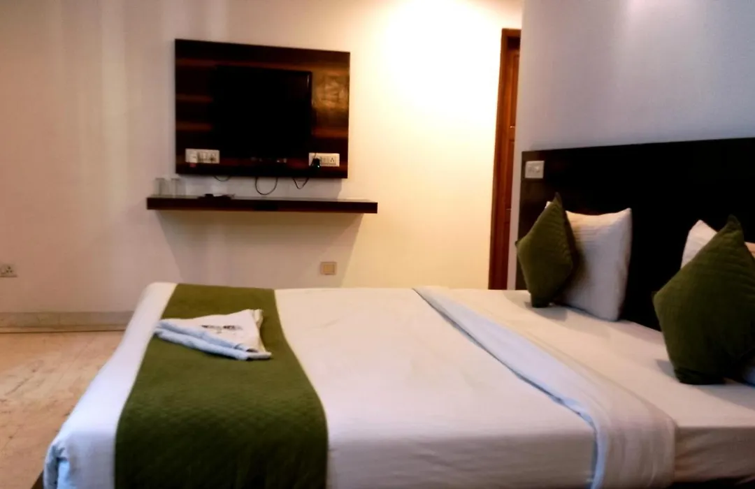 Hotel Grand Grace Plaza Near Igi Airport-1