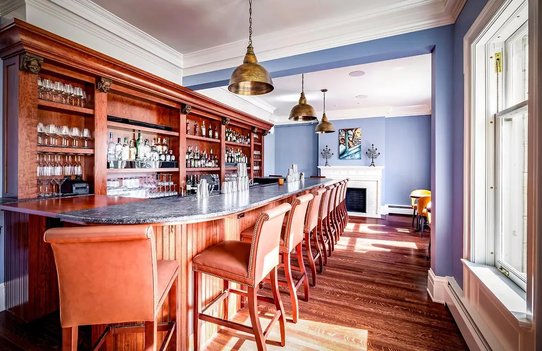 Willoughby House Inn-1