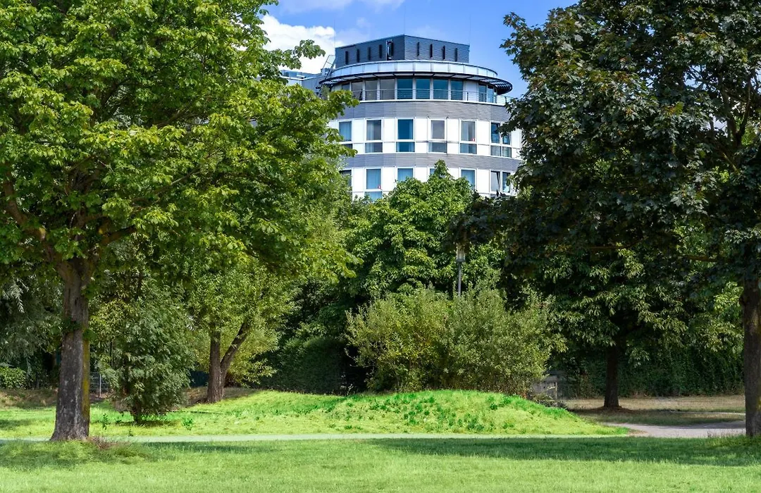 Plaza Premium Koeln-1