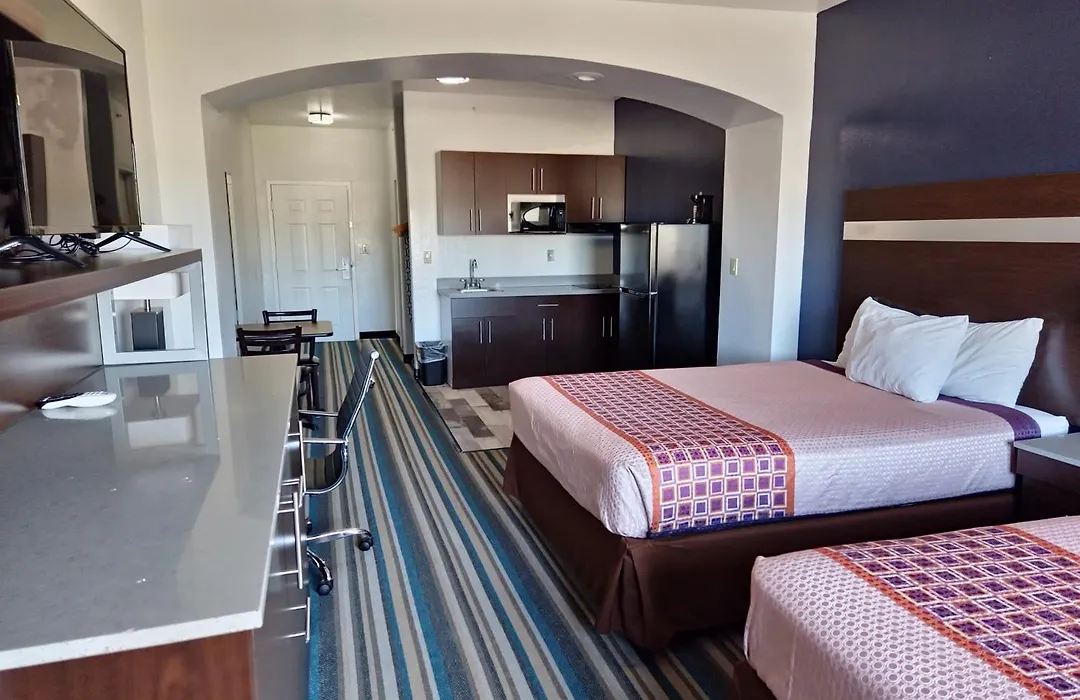 Homebridge Inn And Suites-1