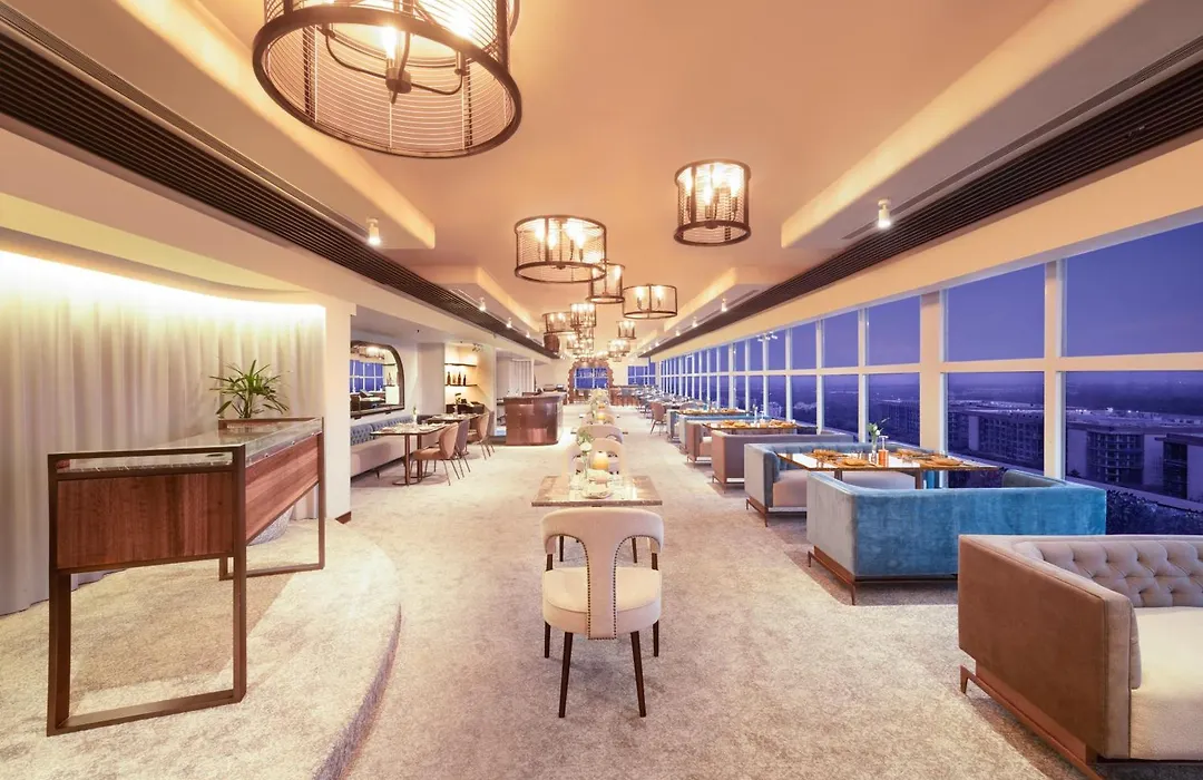 Le Meridien New Delhi-1