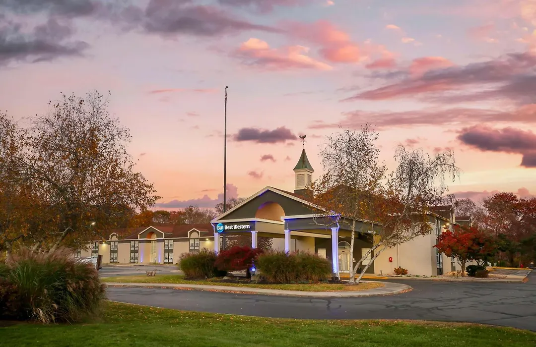Best Western Mystic Hotel-1