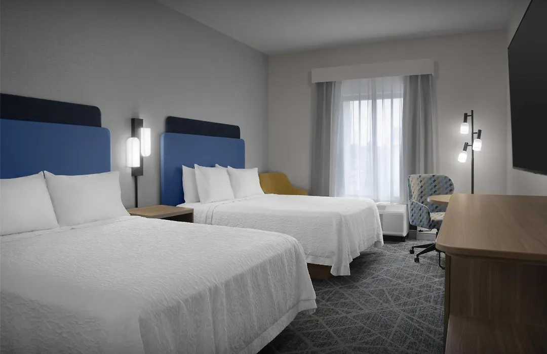 Hampton Inn & Suites Laurel-1