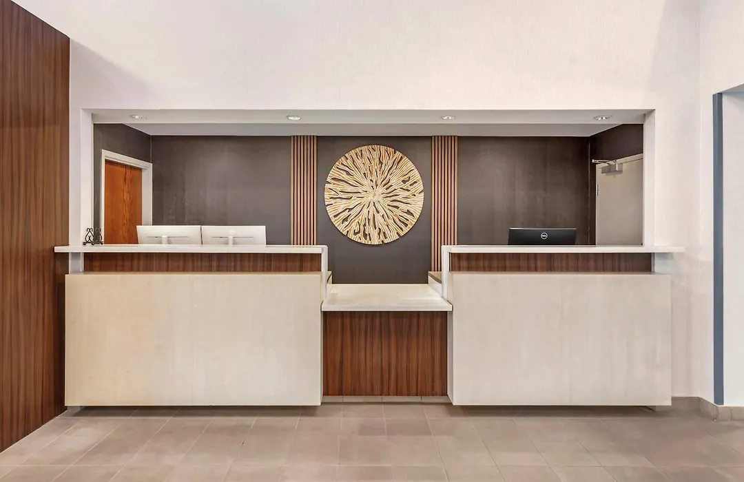 Country Inn & Suites By Radisson, Modesto-Salida-1