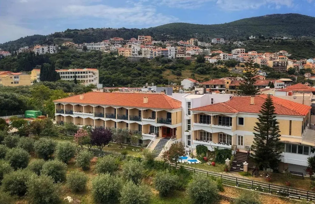 Paradise Hotel-1