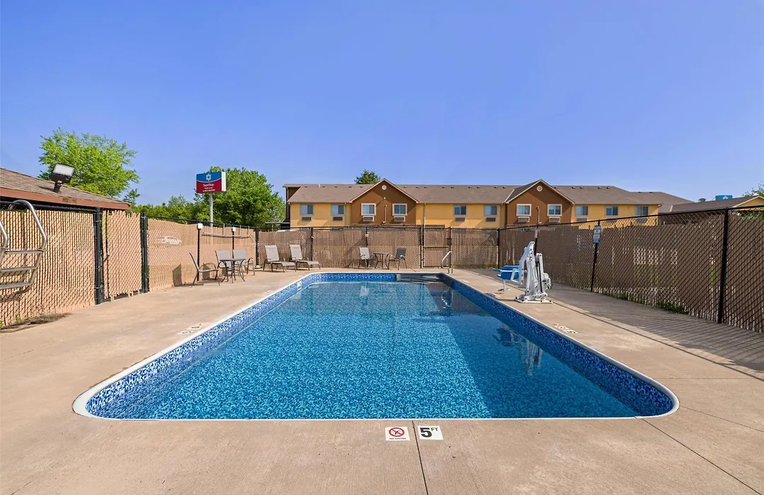 Surestay Plus Hotel By Best Western Kearney-1