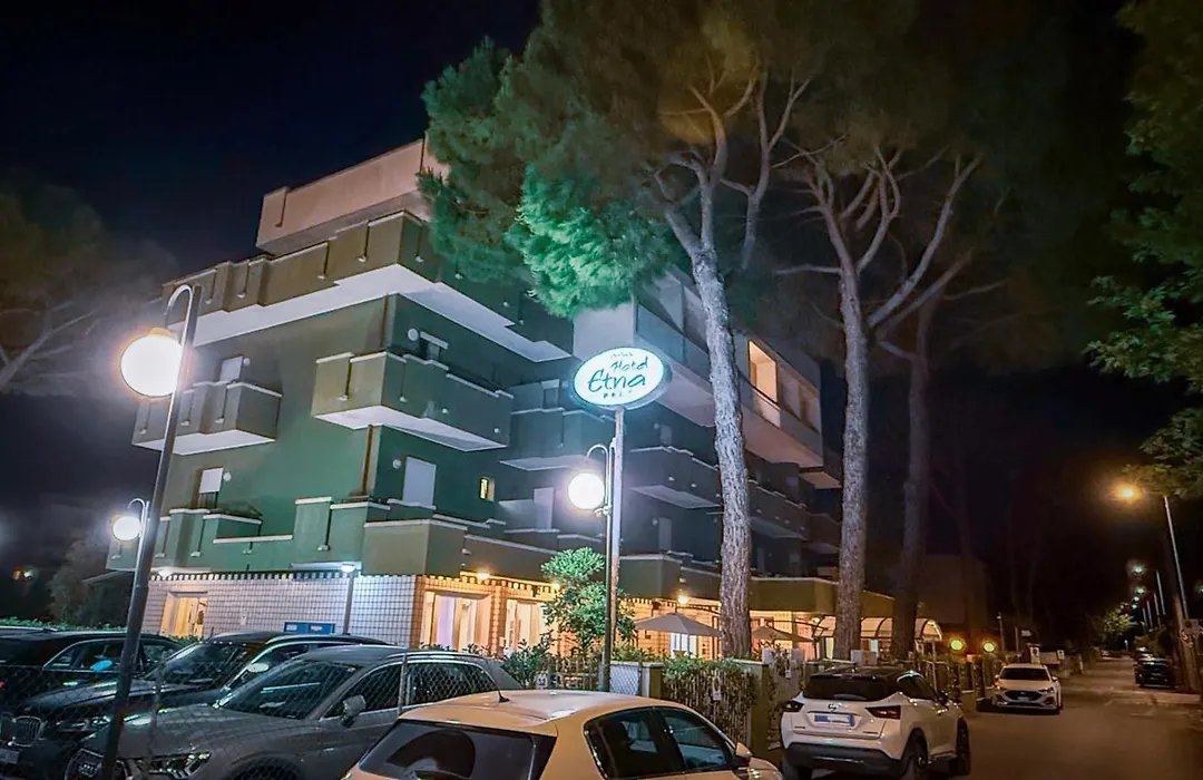 Hotel Etna - Hotel Per Coppie E Famiglie Con Parcheggio E Spiaggia-1