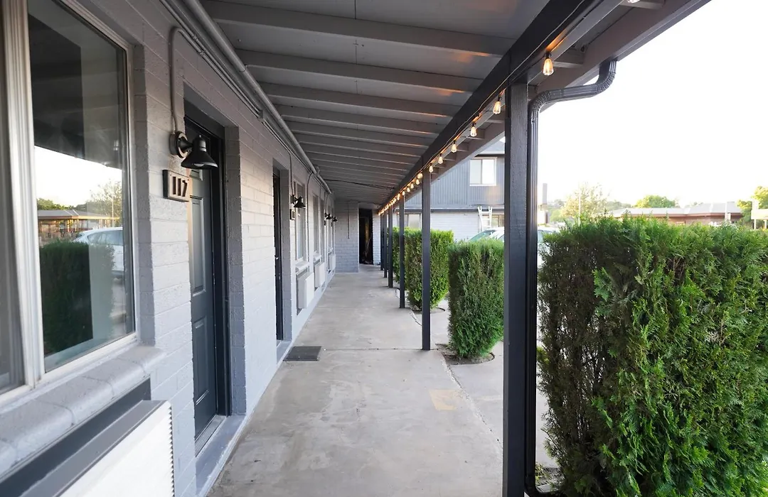 Rim Country Inn - Self Serve Hotel --1