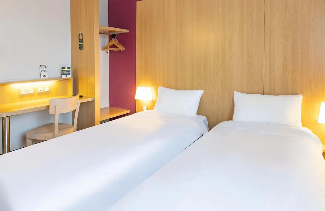 B&B HOTEL Saint Malo Sud-1