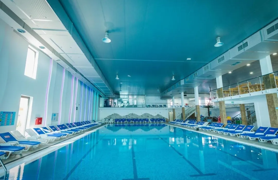 Garni Hotel Hollywoodland Wellness & Aquapark-1