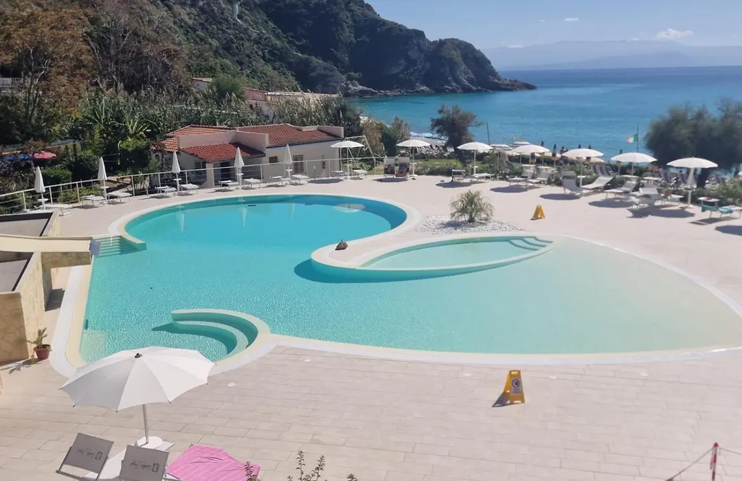 Villaggio Quattro Scogli-1