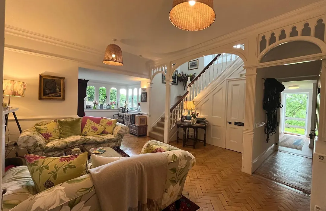 Coombe Lodge Farm House-1