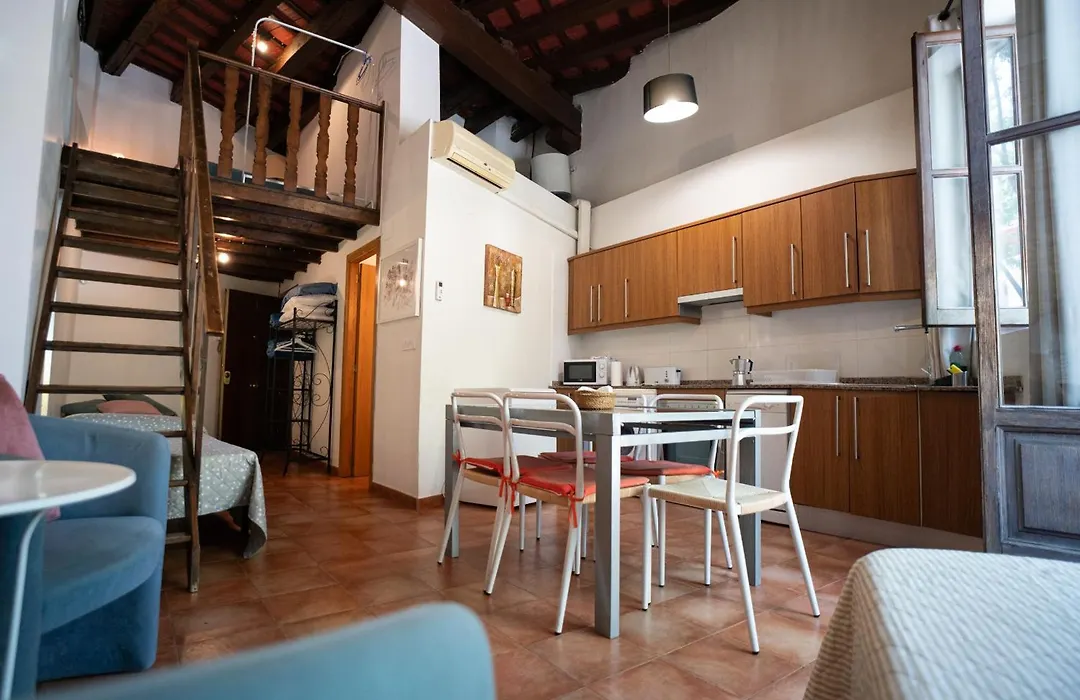 Apartamentos Mercado Central-1