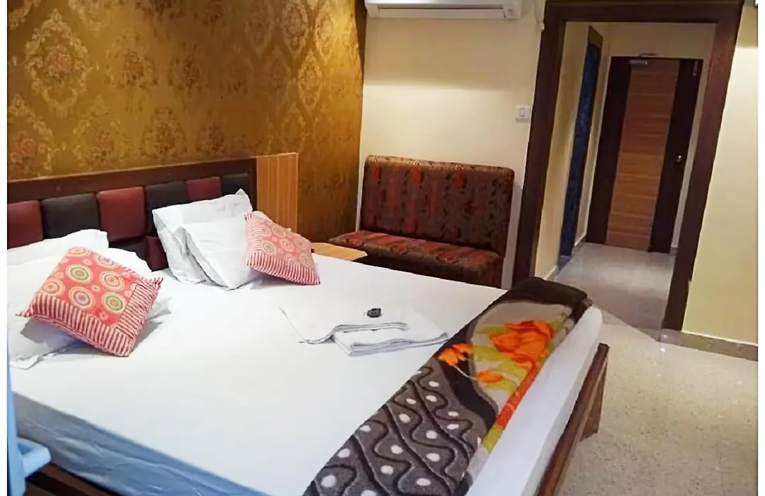 Hotel Sea View ! Residency Puri Near Sea Beach - Room Sea Facing With Attached Balcony- Wifi-Parking-Restaurant Facilities - Best Premium Hotel-1