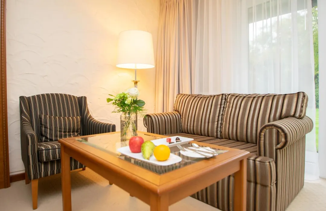 Fletcher Parkhotel De Wiemsel-1