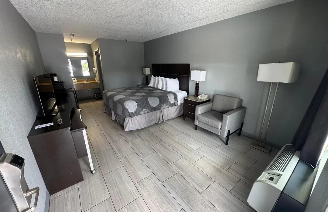 Budget Inn Sanford International Airport-1