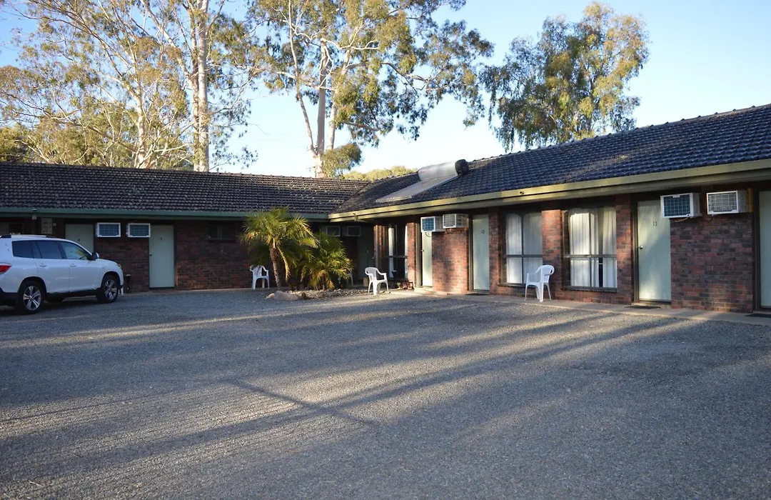 Two Rivers Motel-1