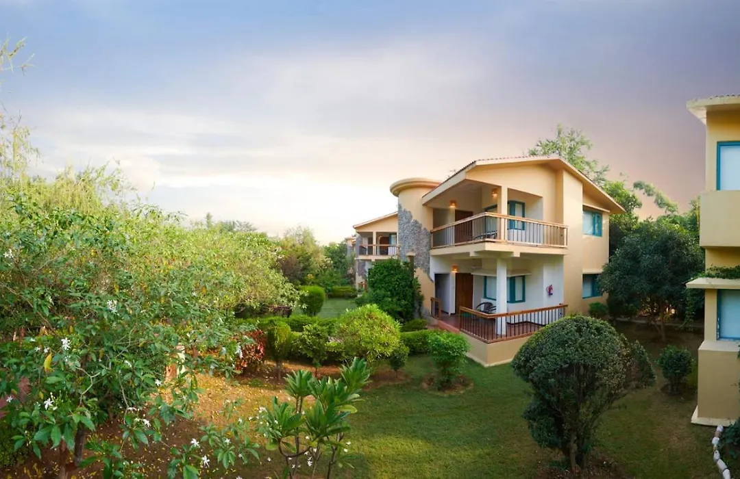 Aacorn Hideaway Resort & Spa-1