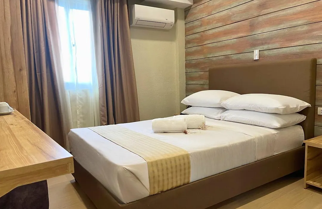 Sola Hotel & Sola Bed And Breakfast-1
