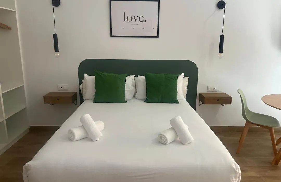 Triana Suite Apartament-1