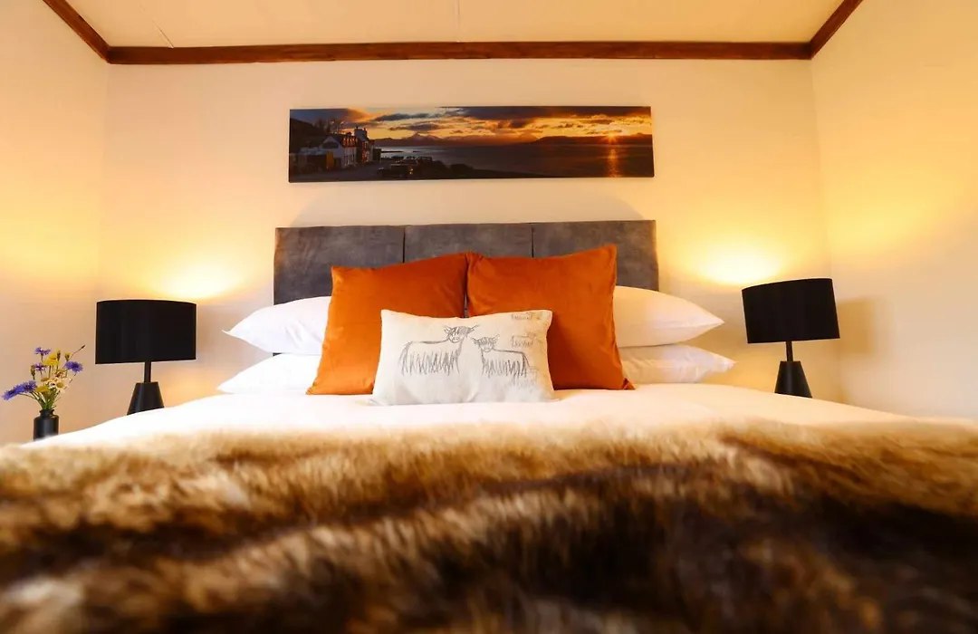 Applecross B&B And Luxury Self Catering Cabins Free Parking-1