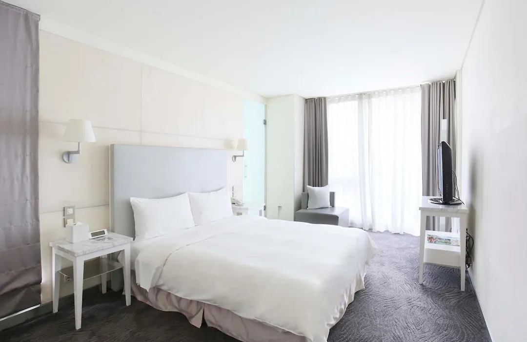Ambience Hotel Taipei-1