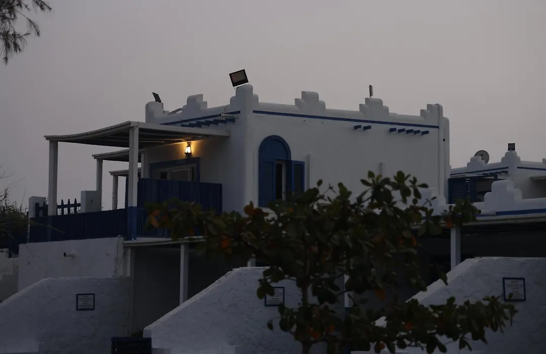 Al-Ashkhara Beach Resort منتجع شاطئ الأشخرة-1