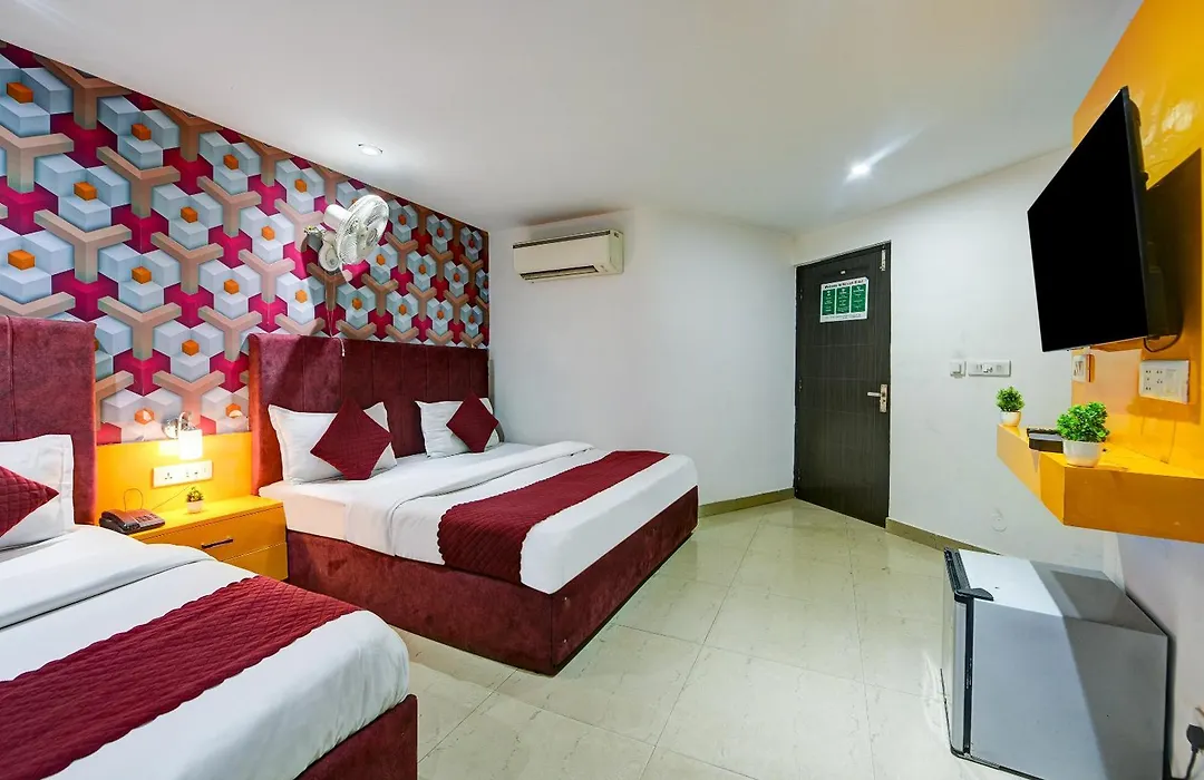 Hotel Happy Stay Free Airport Pickup Delhi Airport-1