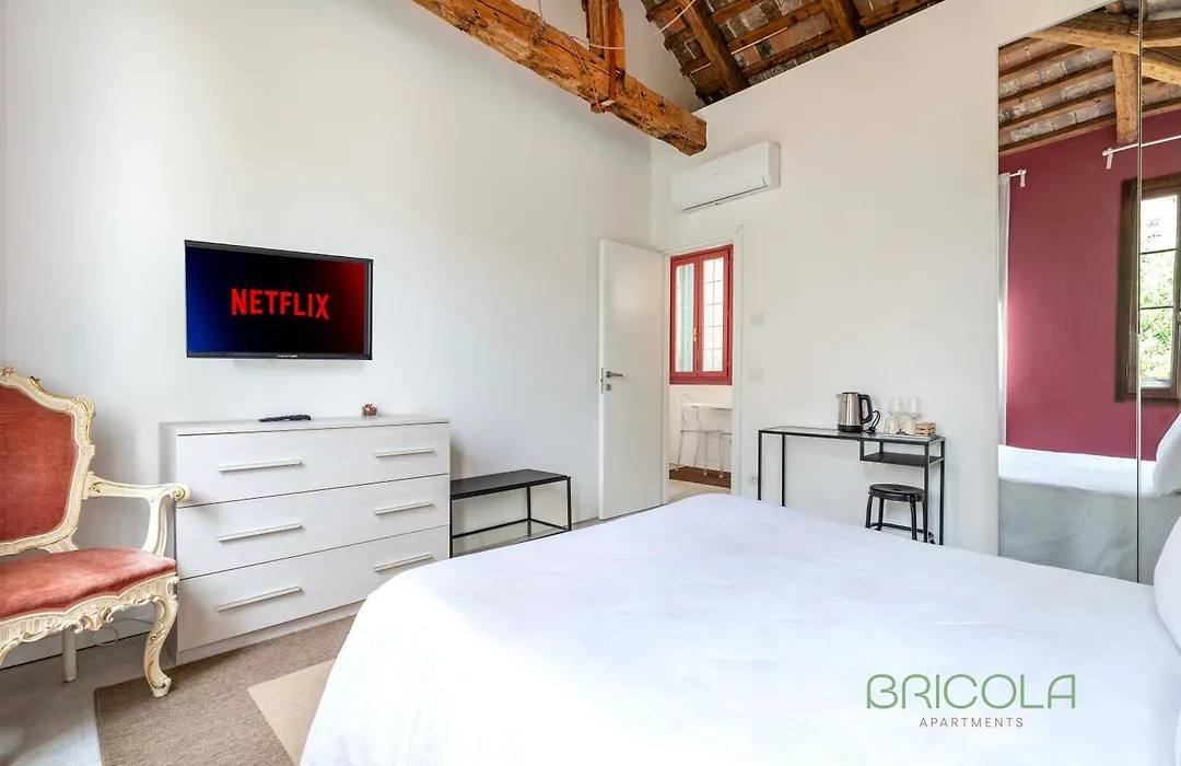 Biennale Ensuite Rooms By Bricola Apartments-1