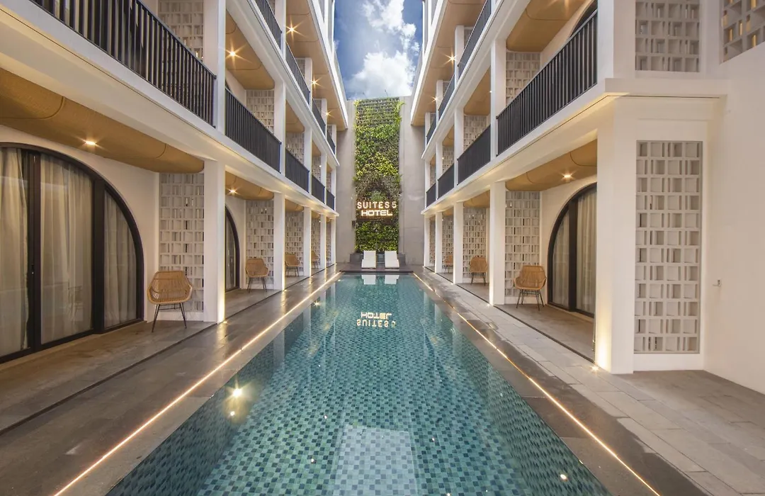 Suites5 Hotel-1