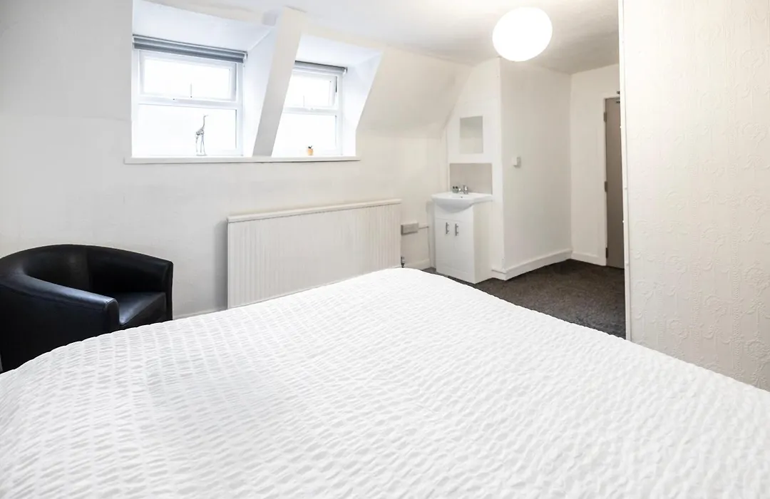 Oyo A Better Night Hotel - Manchester Salford-1