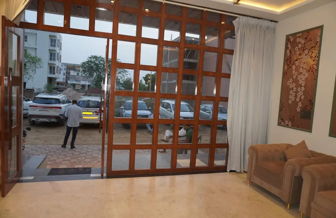 Hotel Heera Palace-1