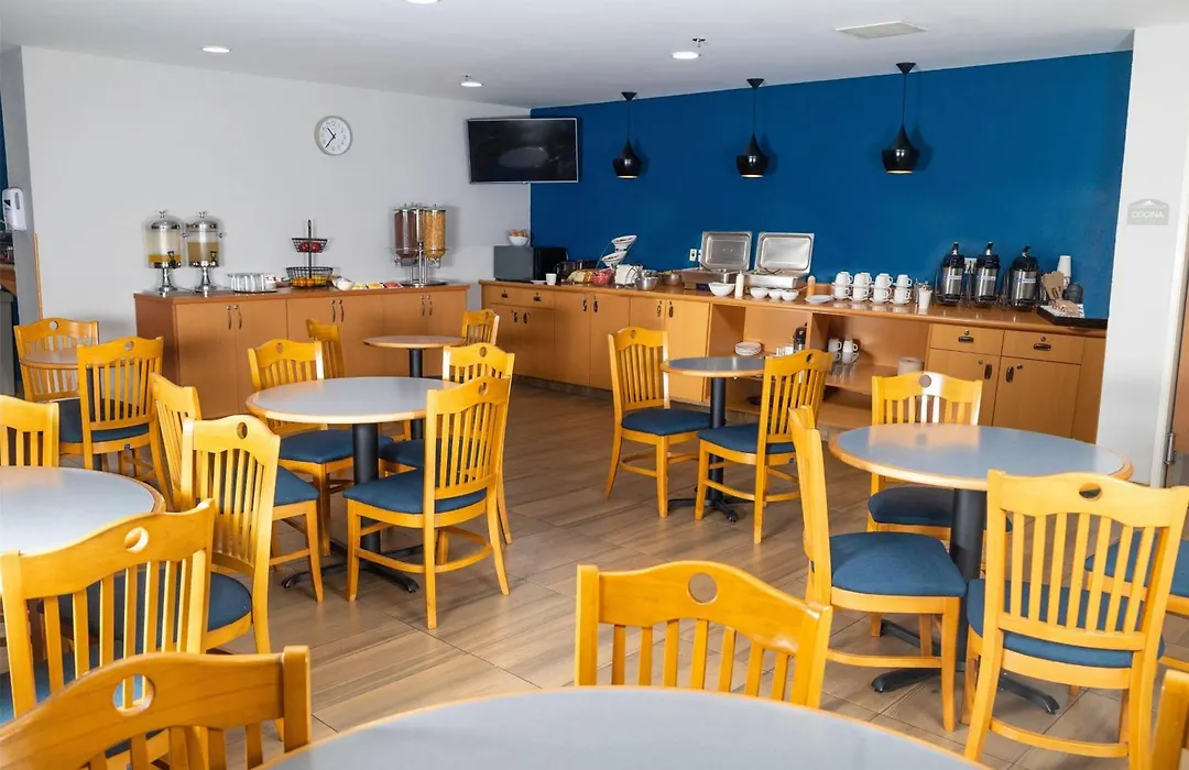 Microtel Inn & Suites By Wyndham Culiacan-1