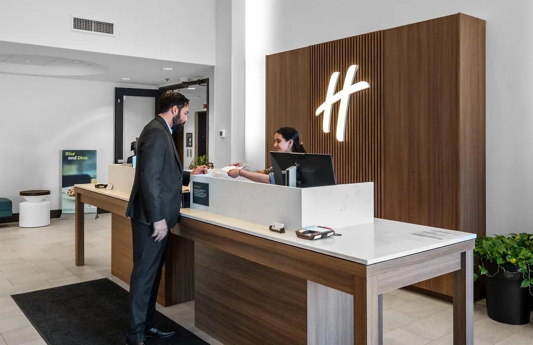 Holiday Inn Hotel & Suites Surrey East - Cloverdale By Ihg-1