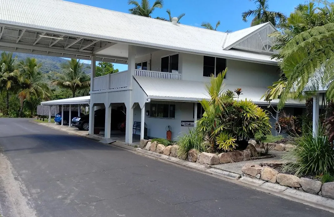 Tully Motel-1