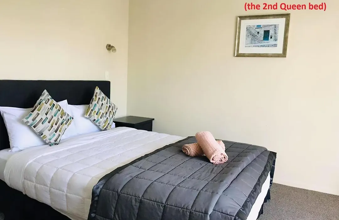 Malones Spa Motel-1