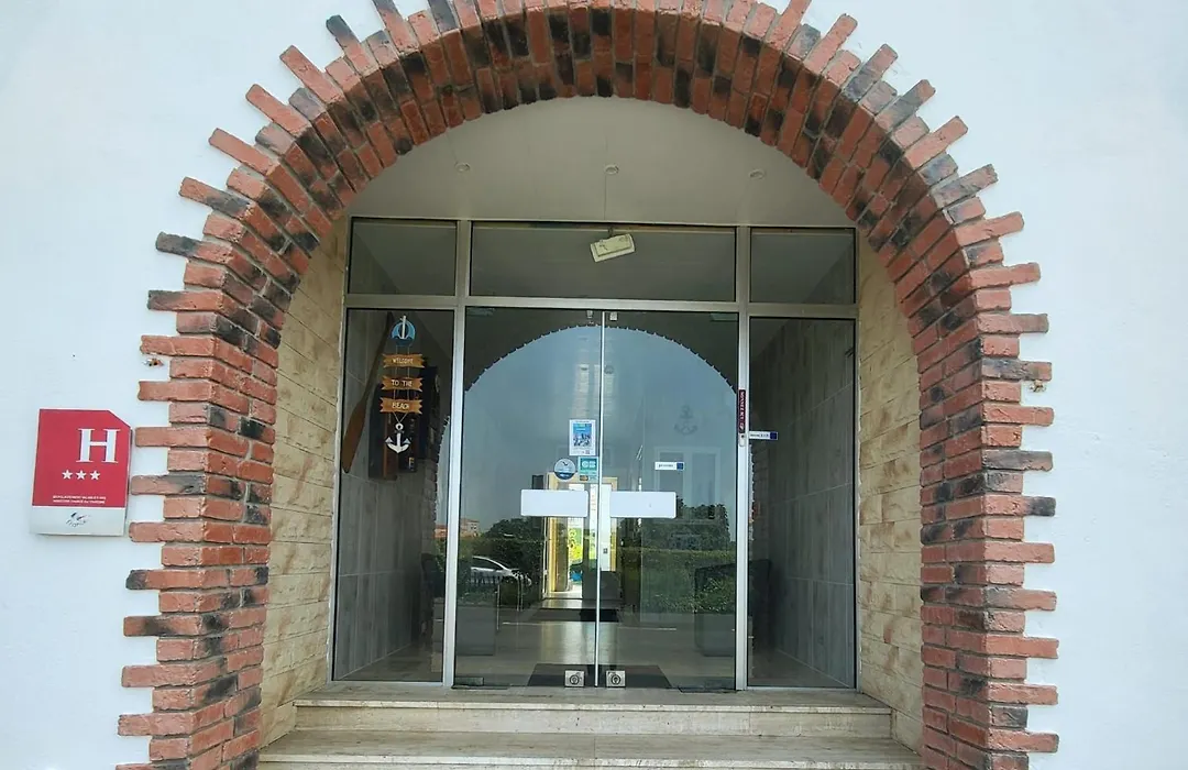 Hotel Les Rosiers-1