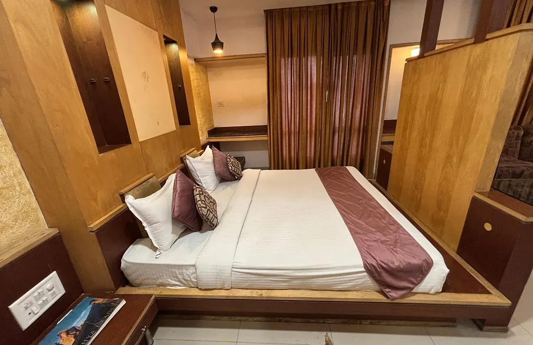 Paradise Hotel And Banquet, Indore-1