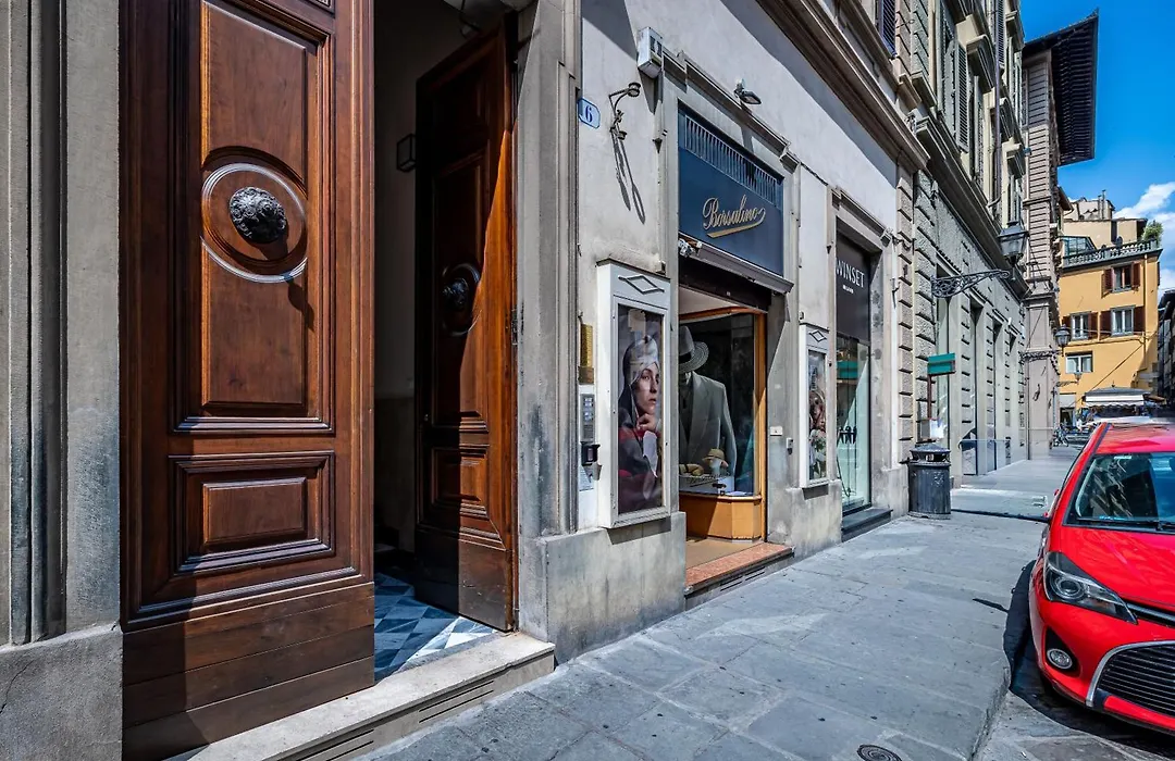 La Loggia Del Porcellino-1