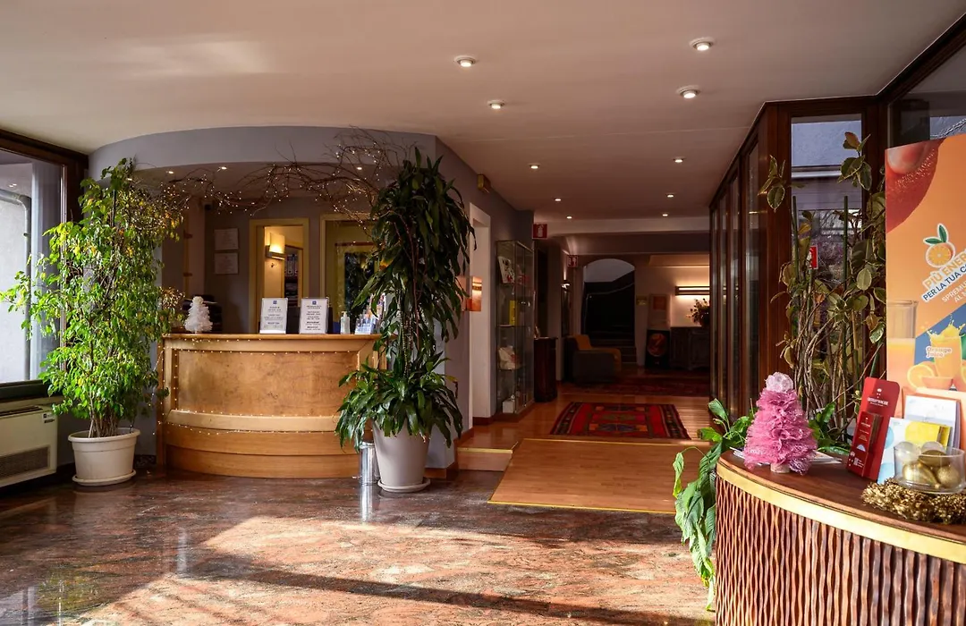 Hg Hotel Due Ragni-1
