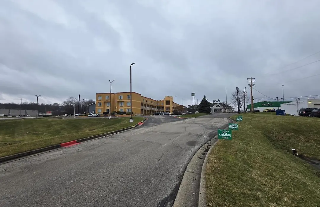Copley Inn & Suites By Oyo Akron Oh-1