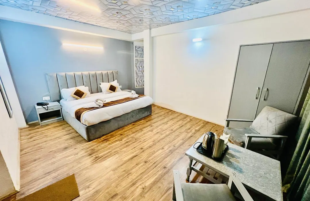 White Rose Hotel By #Link Way-1