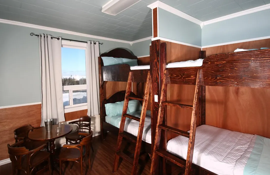 Genevieve Bay Inn-1
