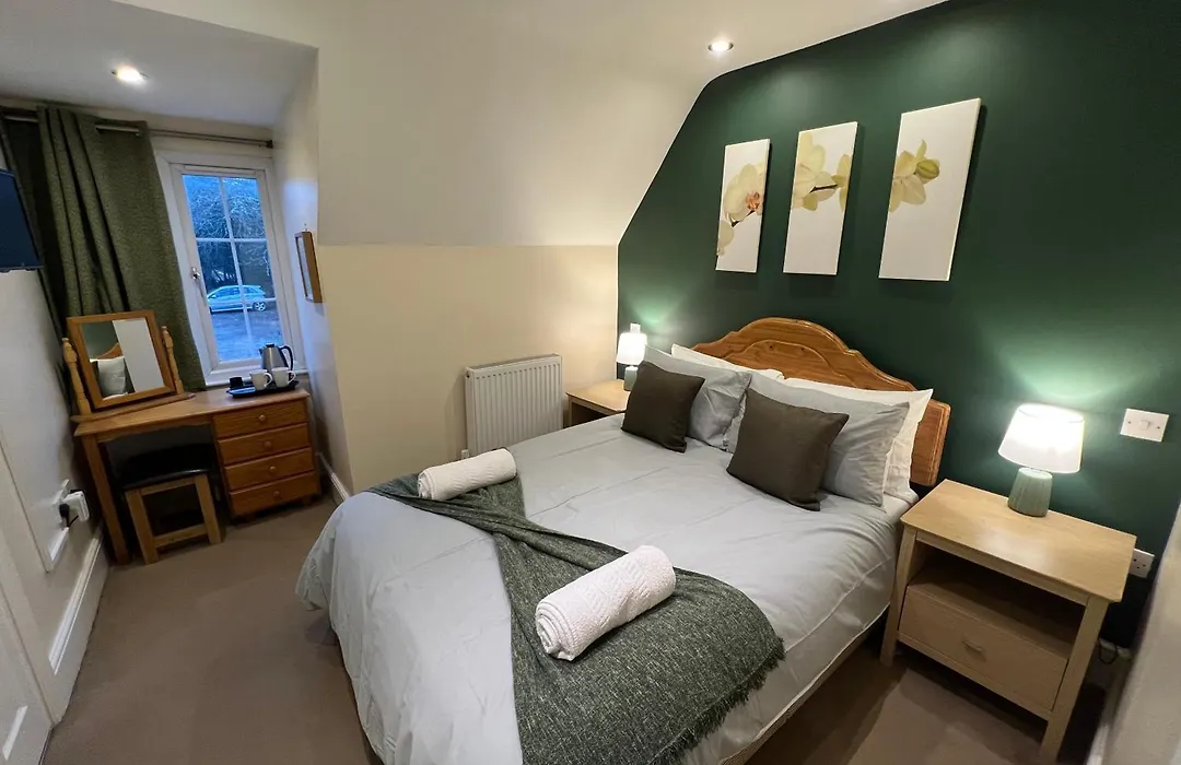 The Shoe Inn Rooms-1