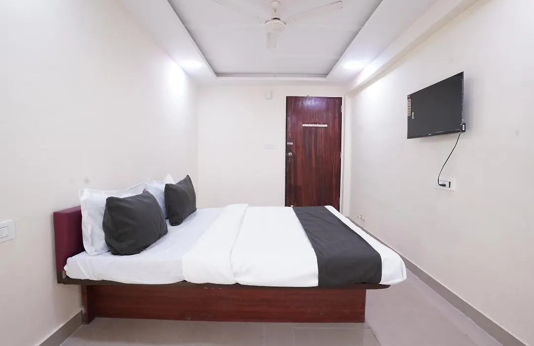 Hotel Poonam-1